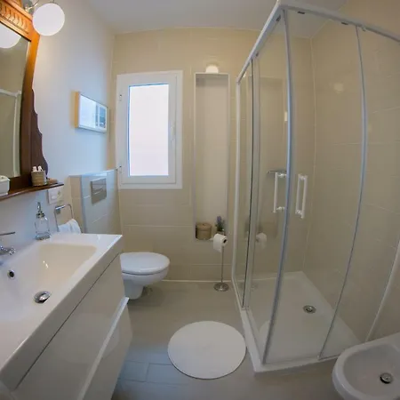 Casa Del Guardes Del Molino De Alarcon * Ronda